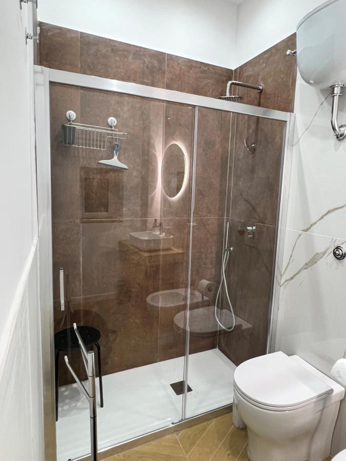 Gennarino Apartments - Panorama Suite With Balcony And Urban Loft Napoli Esterno foto