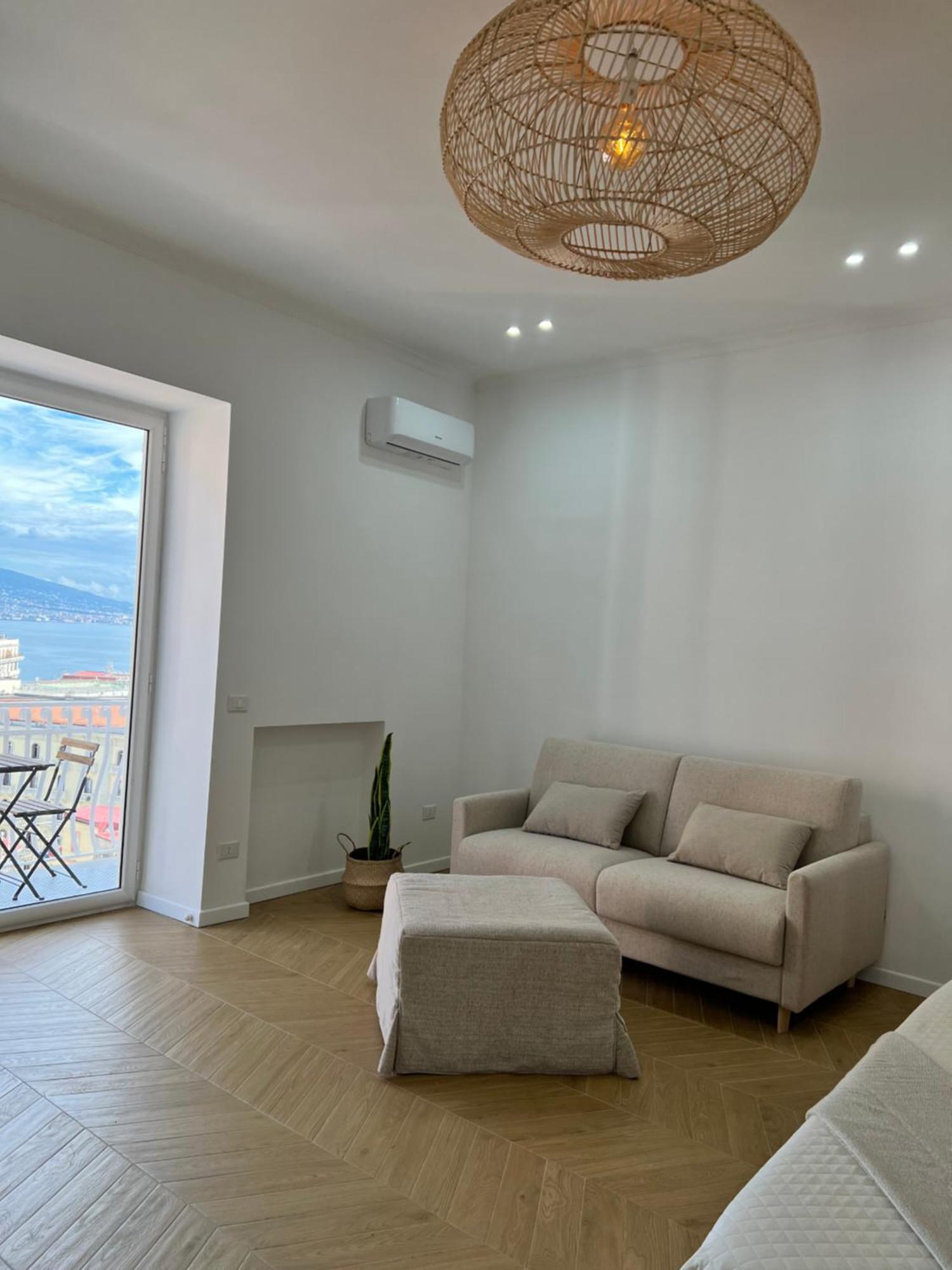 Gennarino Apartments - Panorama Suite With Balcony And Urban Loft Napoli Esterno foto