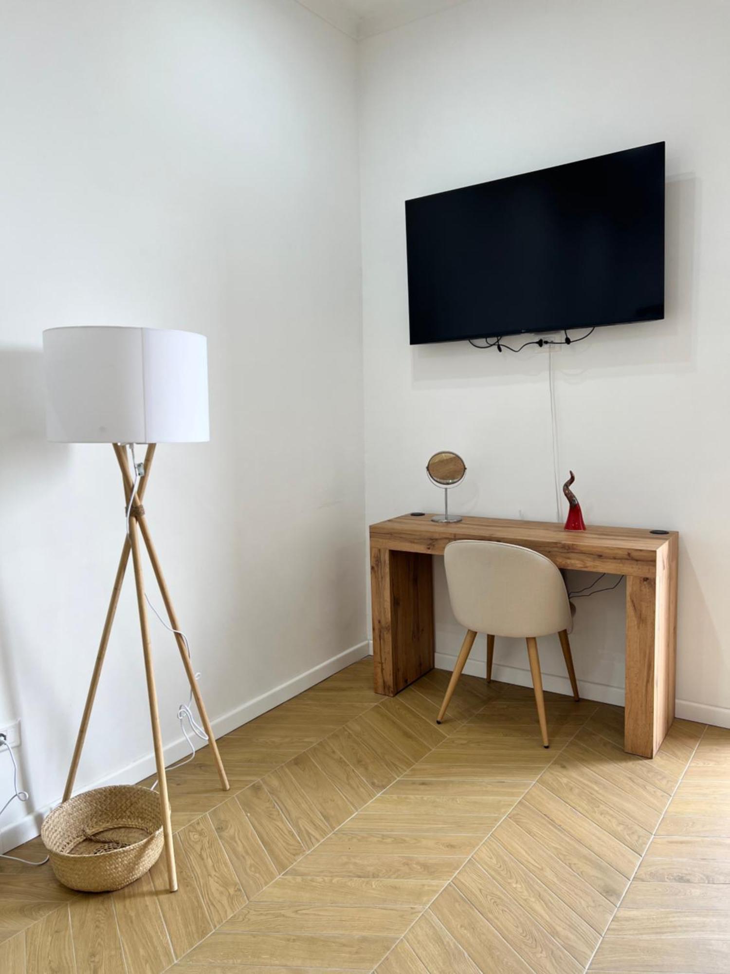 Gennarino Apartments - Panorama Suite With Balcony And Urban Loft Napoli Esterno foto