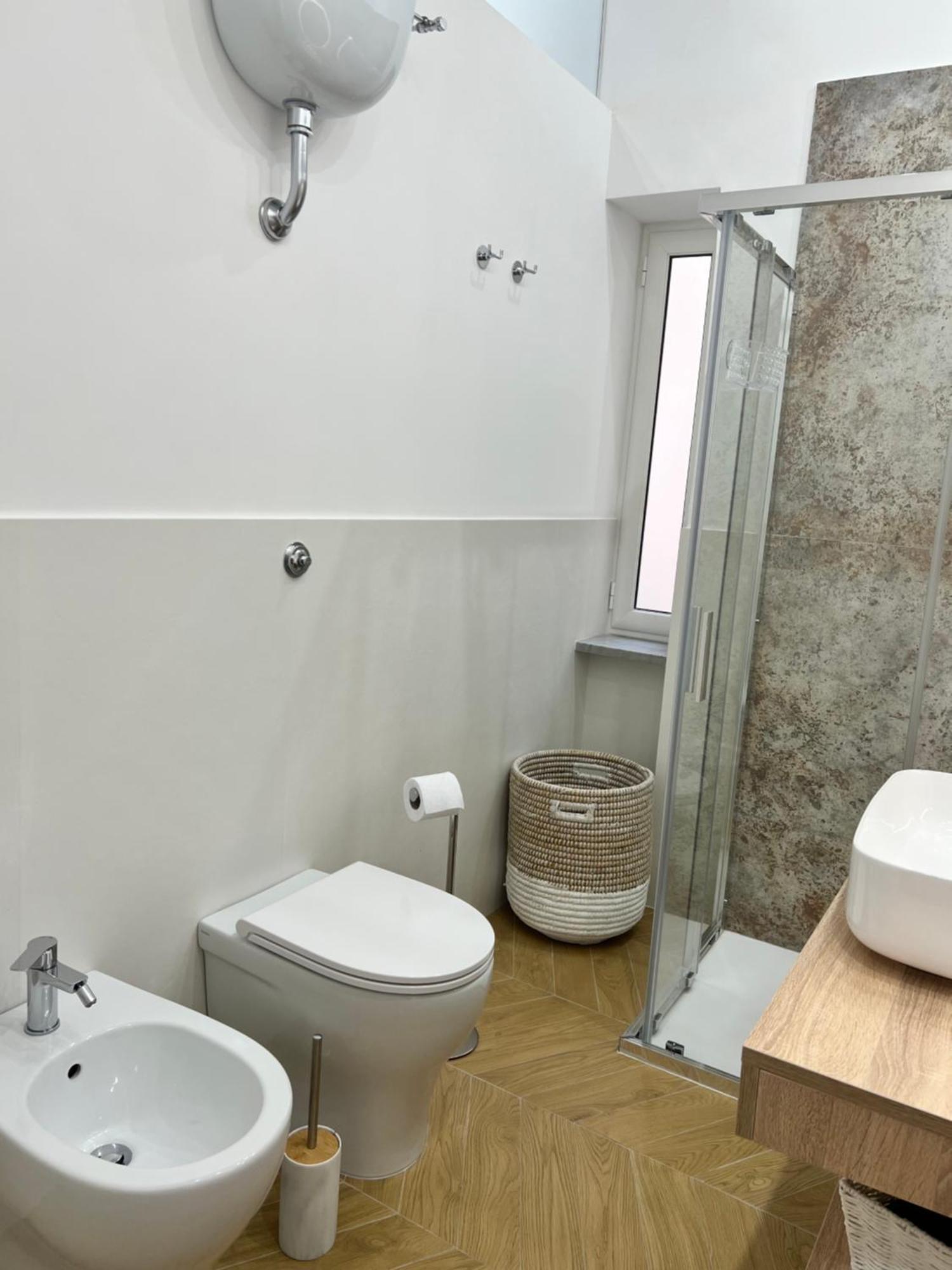 Gennarino Apartments - Panorama Suite With Balcony And Urban Loft Napoli Esterno foto