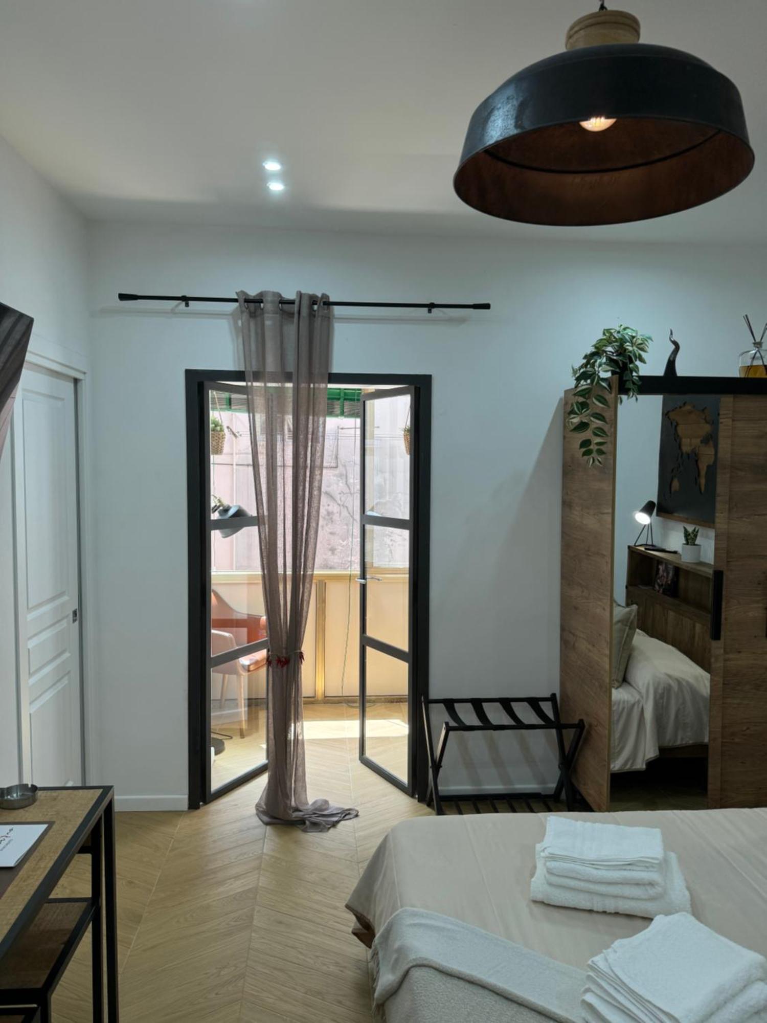 Gennarino Apartments - Panorama Suite With Balcony And Urban Loft Napoli Esterno foto